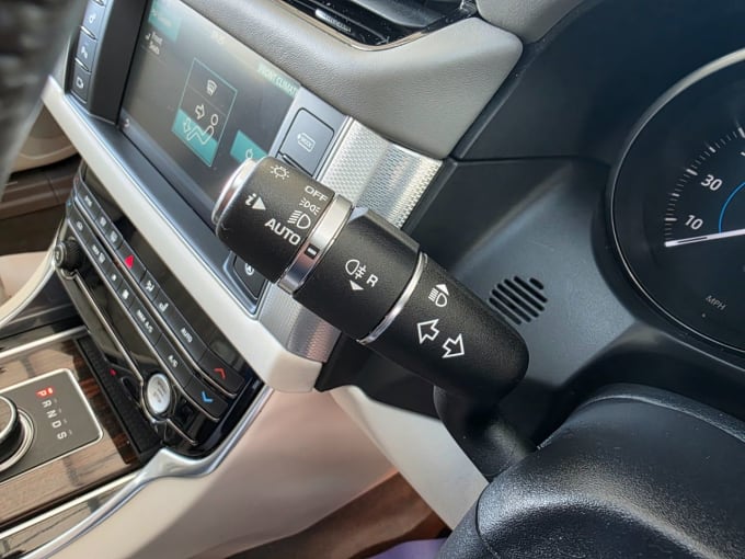2025 Jaguar Xf