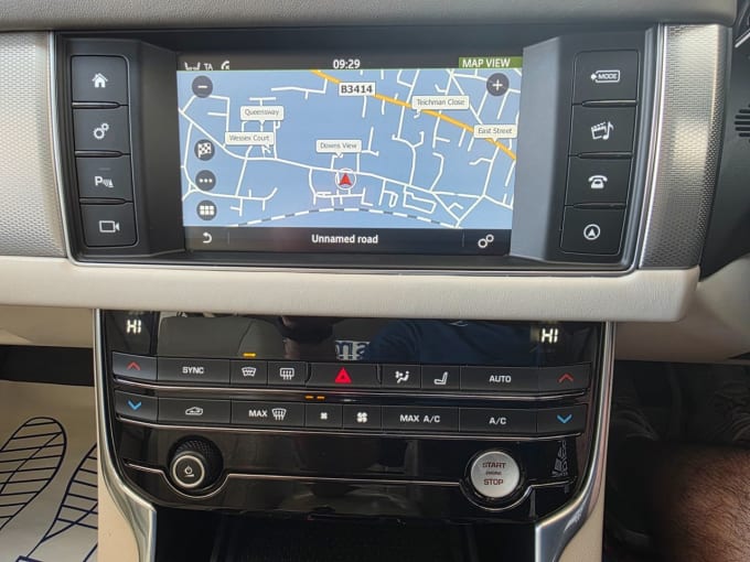 2025 Jaguar Xf