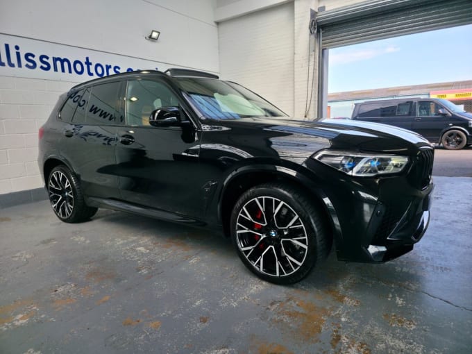 2025 BMW X5 M