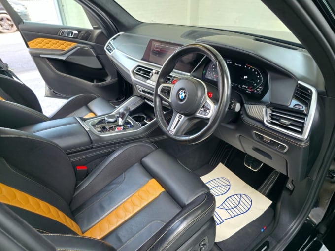 2025 BMW X5 M