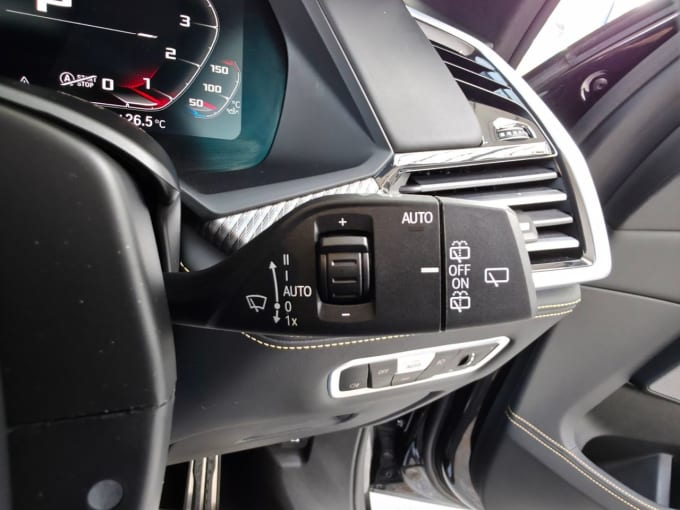 2025 BMW X5 M