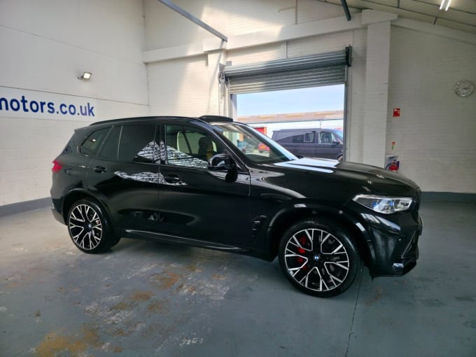 2025 BMW X5 M