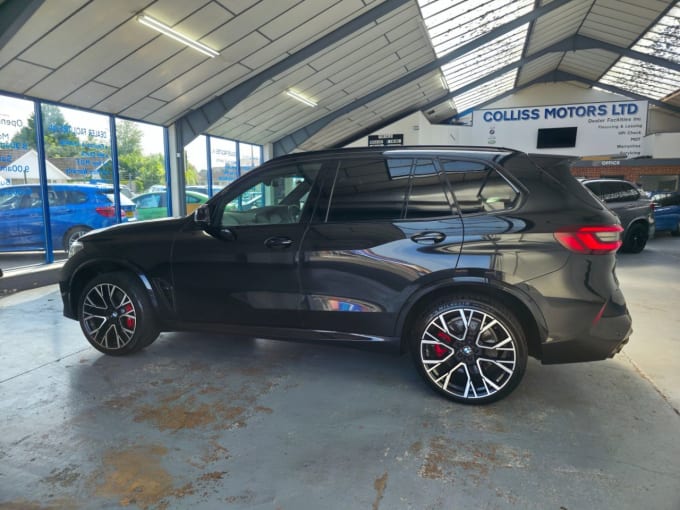 2025 BMW X5 M