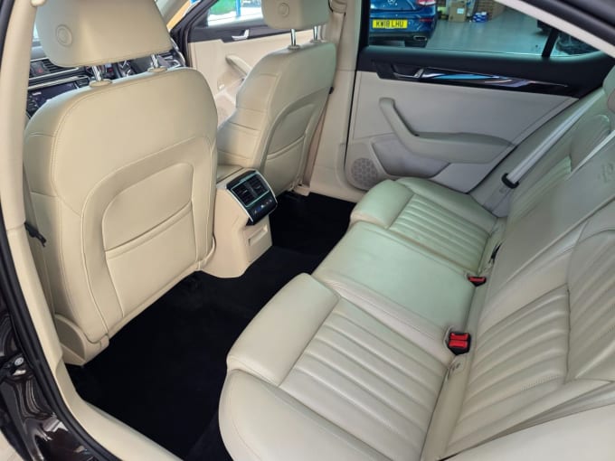 2025 Skoda Superb