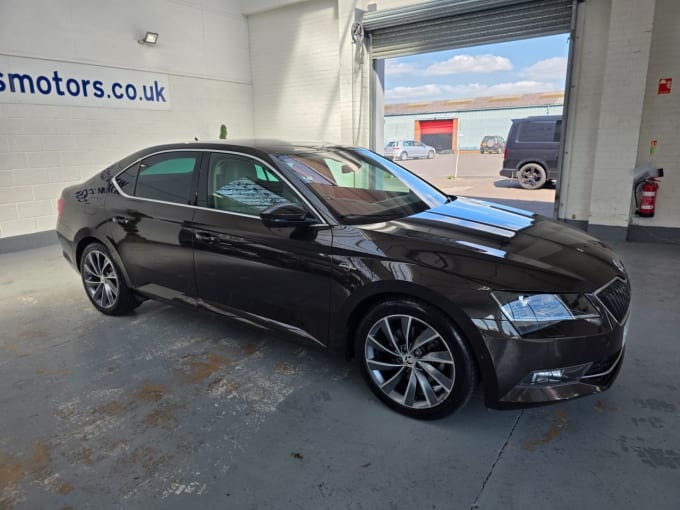 2025 Skoda Superb
