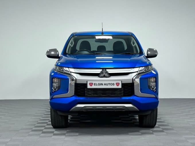 2024 Mitsubishi L200