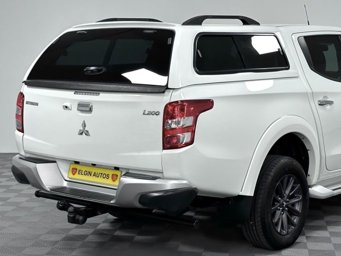 2025 Mitsubishi L200