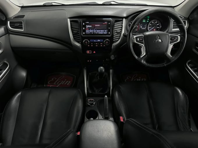 2025 Mitsubishi L200
