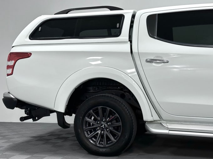 2025 Mitsubishi L200