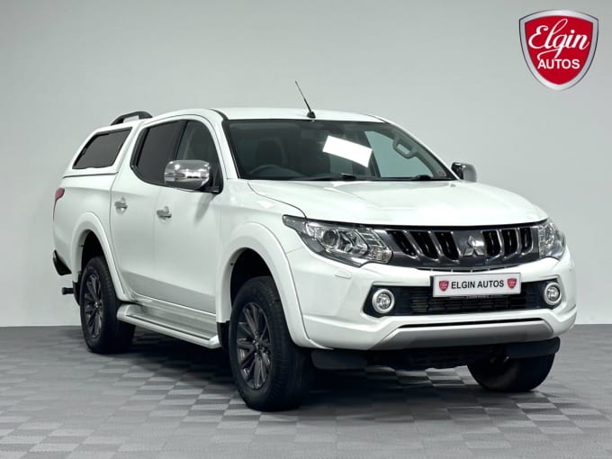 2025 Mitsubishi L200
