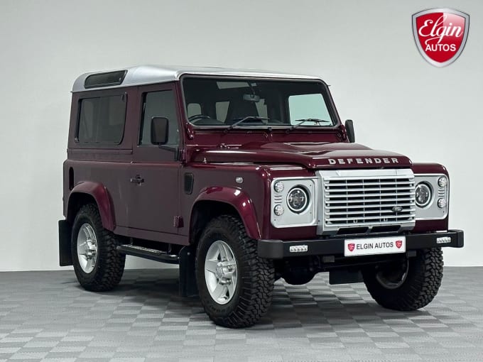 2025 Land Rover Defender 90