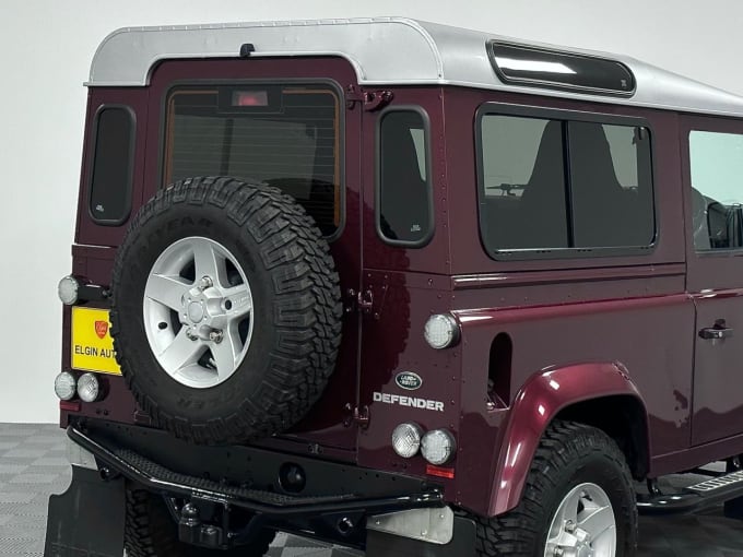 2025 Land Rover Defender 90