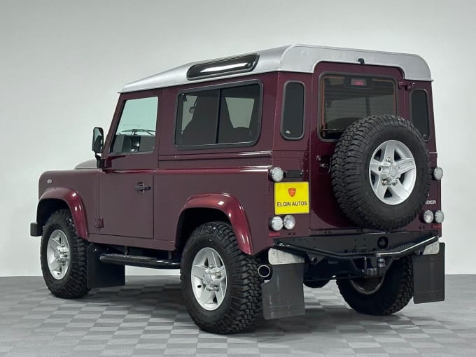 2025 Land Rover Defender 90