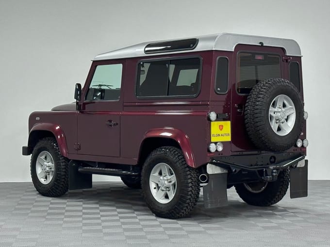 2025 Land Rover Defender 90