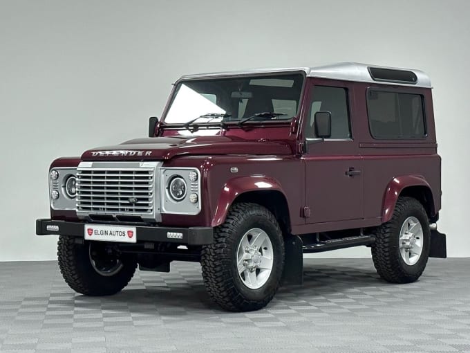 2025 Land Rover Defender 90