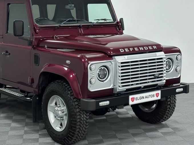 2025 Land Rover Defender 90