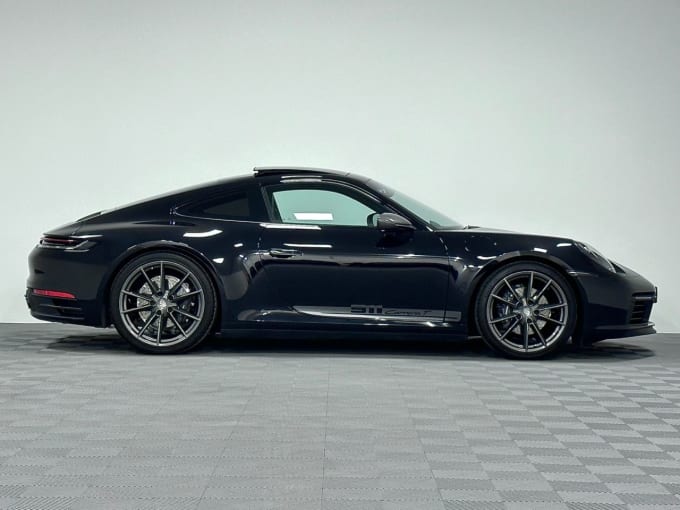 2025 Porsche 911