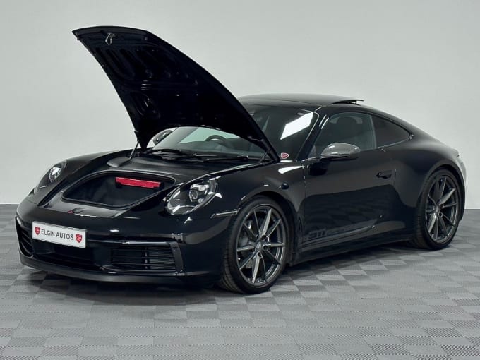 2025 Porsche 911