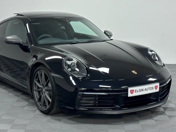 2025 Porsche 911