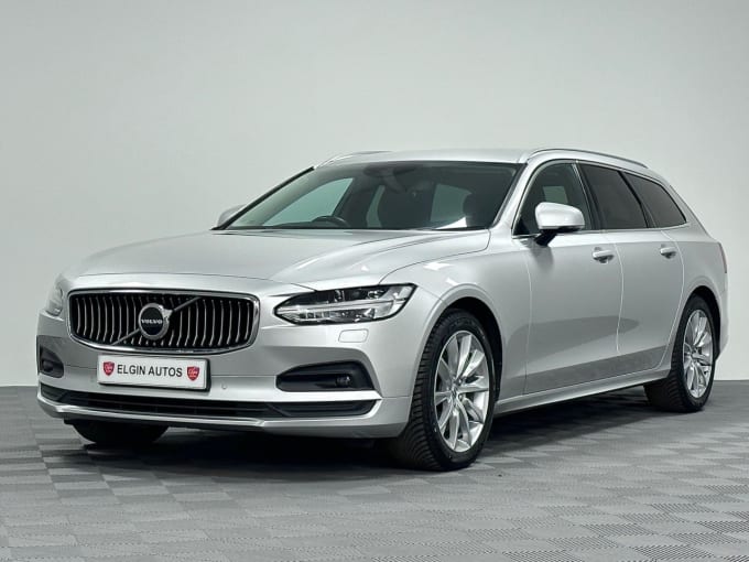 2025 Volvo V90