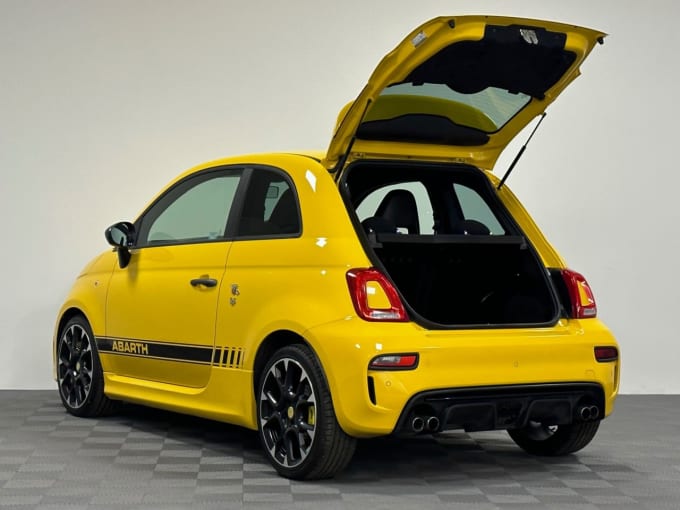 2025 Abarth 595