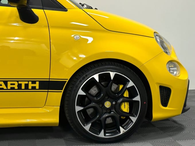 2025 Abarth 595