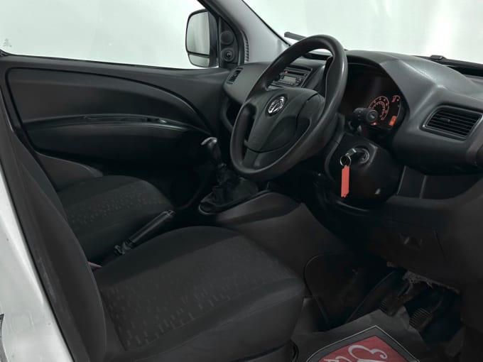 2025 Vauxhall Combo