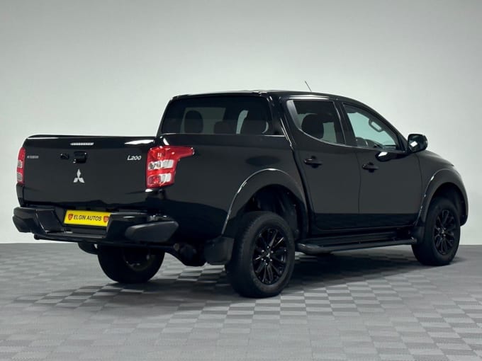 2025 Mitsubishi L200