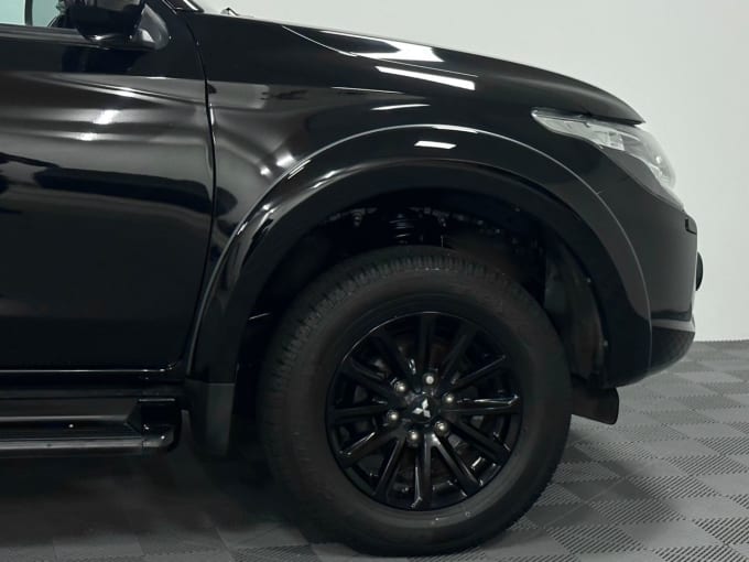 2025 Mitsubishi L200