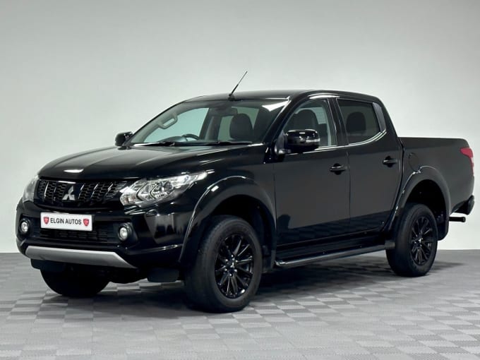 2025 Mitsubishi L200