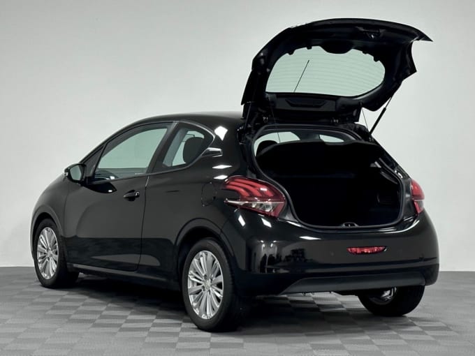 2025 Peugeot 208