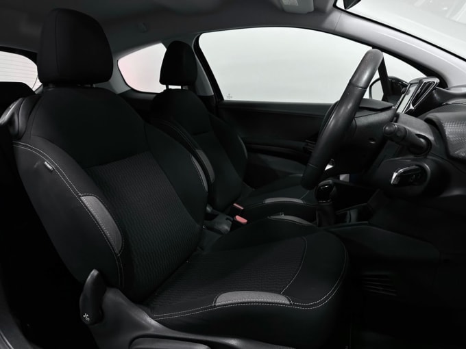 2025 Peugeot 208
