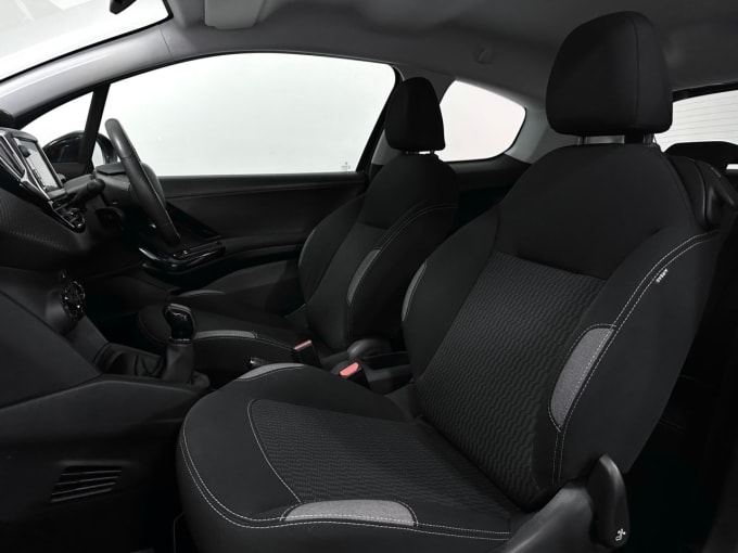 2025 Peugeot 208