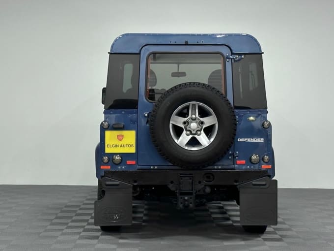 2025 Land Rover Defender 90