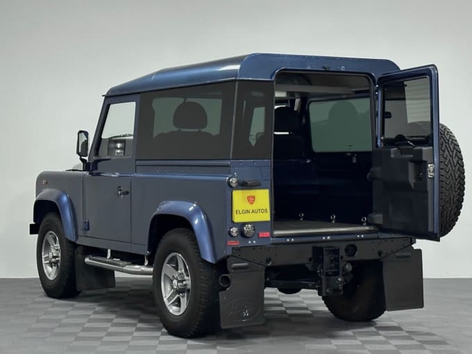 2025 Land Rover Defender 90