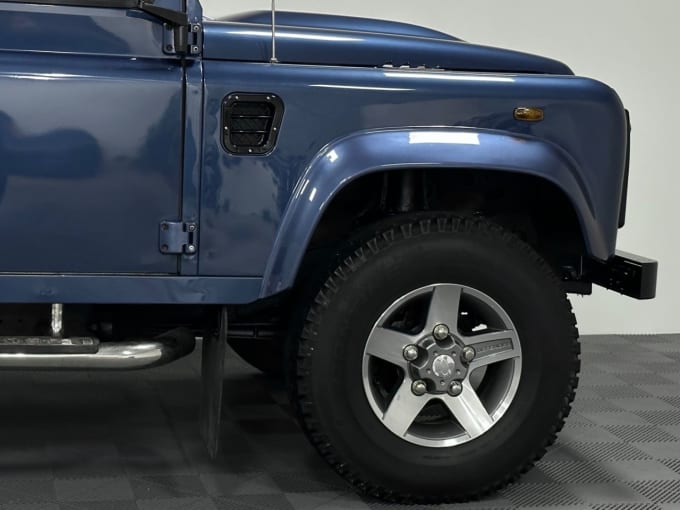 2025 Land Rover Defender 90