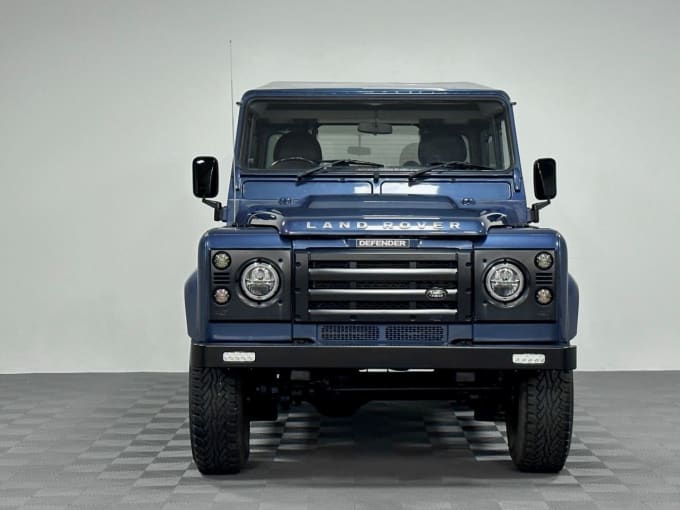 2025 Land Rover Defender 90