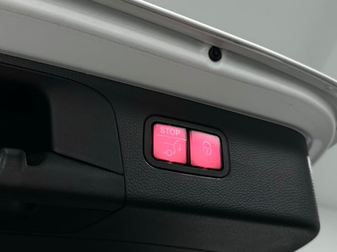 2025 Mercedes-benz Glc