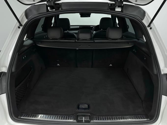 2025 Mercedes-benz Glc