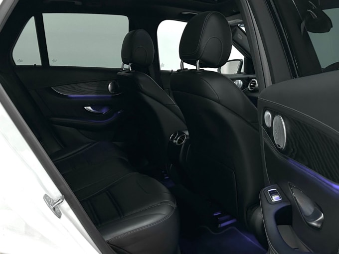 2025 Mercedes-benz Glc