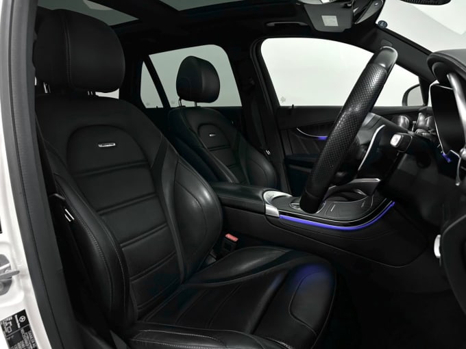 2025 Mercedes-benz Glc