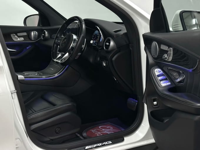 2025 Mercedes-benz Glc