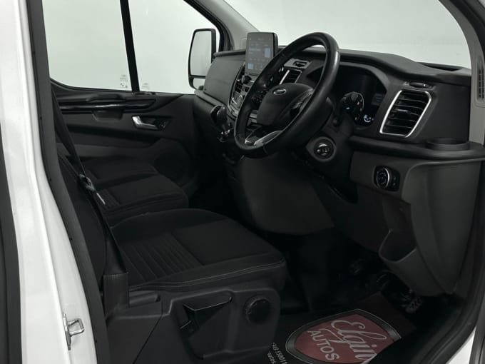 2025 Ford Transit Custom