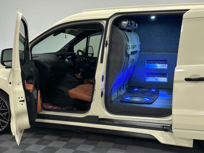 2025 Ford Transit Connect