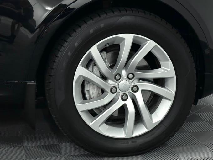 2025 Land Rover Discovery