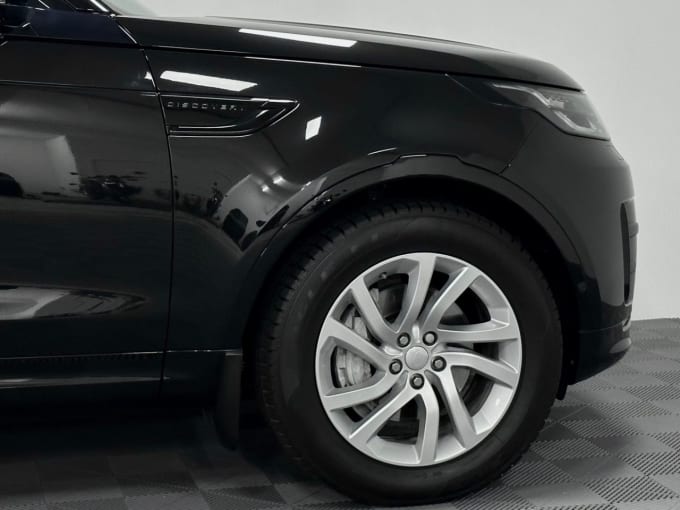 2025 Land Rover Discovery