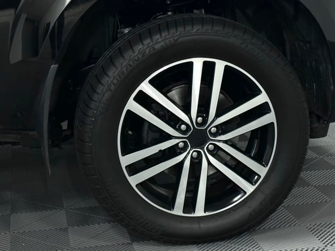 2025 Nissan Navara