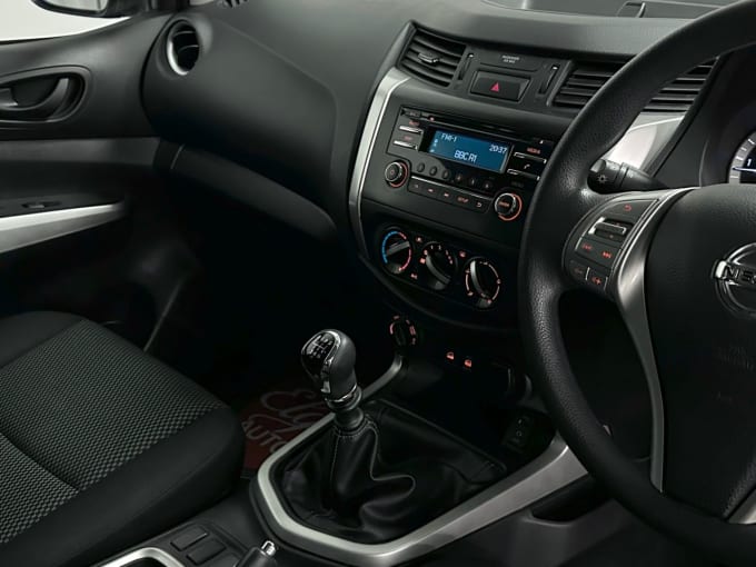 2025 Nissan Navara