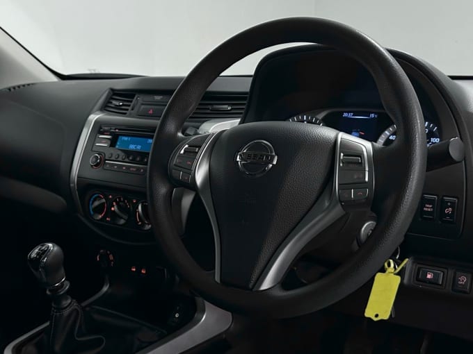 2025 Nissan Navara