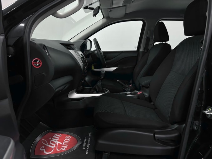 2025 Nissan Navara